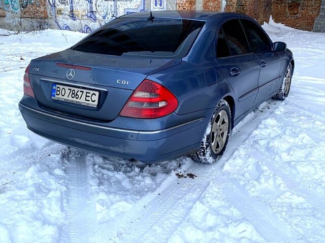 Синий Мерседес Е-Класс, объемом двигателя 2.7 л и пробегом 398 тыс. км за 7300 $, фото 1 на Automoto.ua