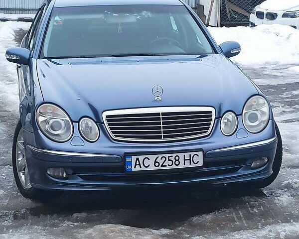 Синий Мерседес Е-Класс, объемом двигателя 2.69 л и пробегом 290 тыс. км за 6499 $, фото 1 на Automoto.ua