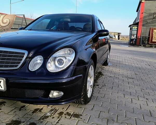 Синій Мерседес Е-Клас, об'ємом двигуна 1.8 л та пробігом 340 тис. км за 5600 $, фото 1 на Automoto.ua