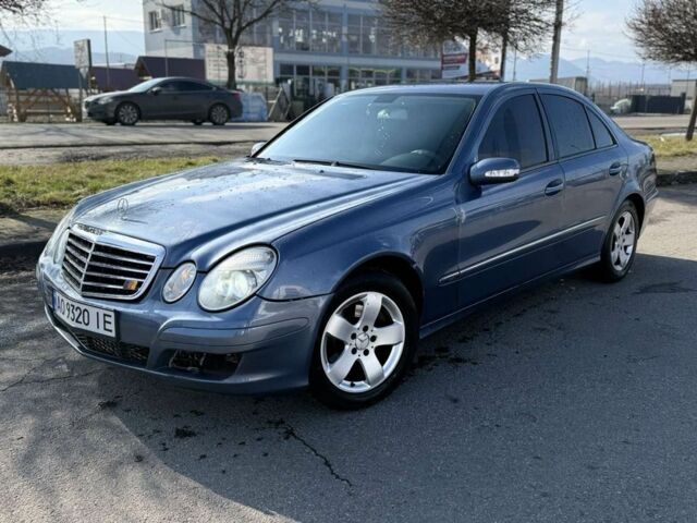 Синий Мерседес Е-Класс, объемом двигателя 2.7 л и пробегом 280 тыс. км за 4800 $, фото 1 на Automoto.ua