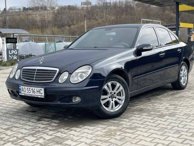 Синій Мерседес Е-Клас, об'ємом двигуна 2.1 л та пробігом 280 тис. км за 5200 $, фото 1 на Automoto.ua