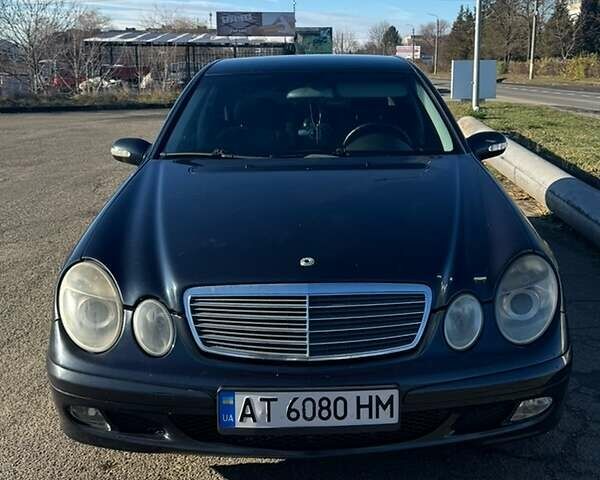Синій Мерседес Е-Клас, об'ємом двигуна 2.2 л та пробігом 305 тис. км за 6600 $, фото 1 на Automoto.ua