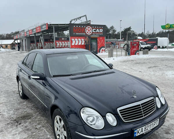 Синій Мерседес Е-Клас, об'ємом двигуна 2.15 л та пробігом 460 тис. км за 7000 $, фото 1 на Automoto.ua
