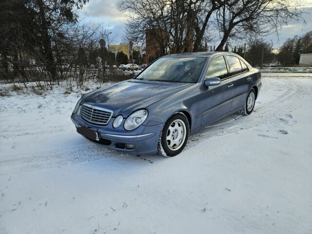 Синий Мерседес Е-Класс, объемом двигателя 2.7 л и пробегом 400 тыс. км за 2800 $, фото 1 на Automoto.ua