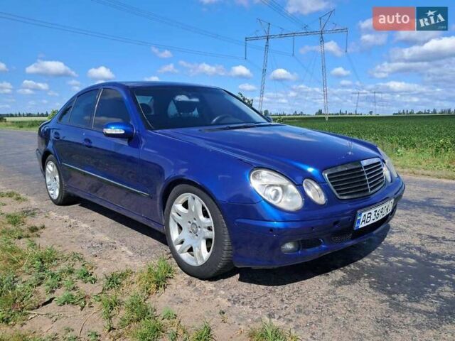 Синій Мерседес Е-Клас, об'ємом двигуна 2 л та пробігом 352 тис. км за 4999 $, фото 1 на Automoto.ua