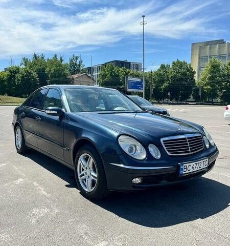 Синій Мерседес Е-Клас, об'ємом двигуна 3.2 л та пробігом 255 тис. км за 8450 $, фото 1 на Automoto.ua