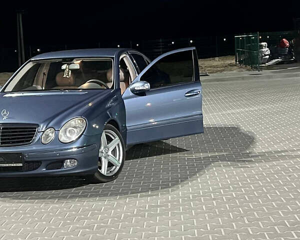 Мерседес Е-Класс 2006 в Киеве на Automoto.ua Синий Мерседес Е-Класс, объемом двигателя 2.15 л и пробегом 380 тыс. км за 10200 $, фото 1 на Automoto.ua