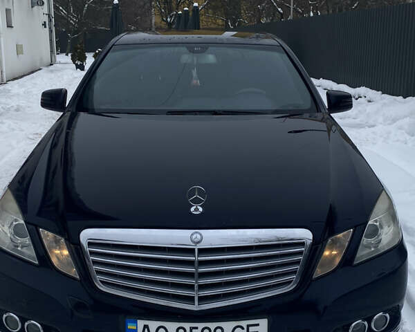 Синий Мерседес Е-Класс, объемом двигателя 2.2 л и пробегом 350 тыс. км за 13500 $, фото 1 на Automoto.ua