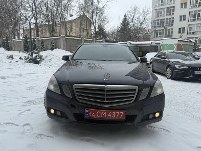 Синій Мерседес Е-Клас, об'ємом двигуна 3 л та пробігом 318 тис. км за 6990 $, фото 1 на Automoto.ua