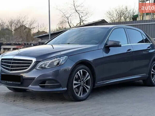 Синій Мерседес Е-Клас, об'ємом двигуна 3 л та пробігом 328 тис. км за 16900 $, фото 1 на Automoto.ua
