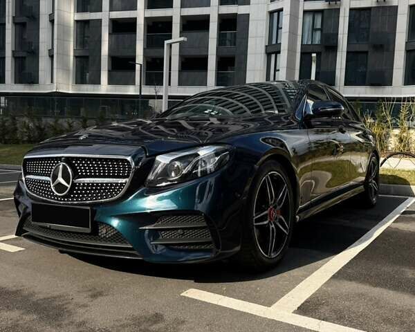 Синій Мерседес Е-Клас, об'ємом двигуна 1.99 л та пробігом 185 тис. км за 28500 $, фото 1 на Automoto.ua