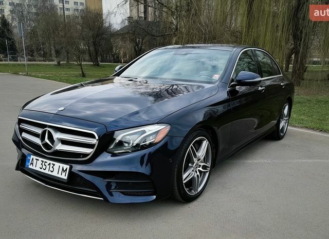 Синій Мерседес Е-Клас, об'ємом двигуна 1.99 л та пробігом 91 тис. км за 31900 $, фото 1 на Automoto.ua