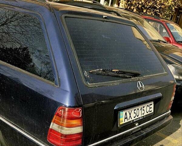 Синий Мерседес Е-Класс, объемом двигателя 3 л и пробегом 450 тыс. км за 5000 $, фото 1 на Automoto.ua