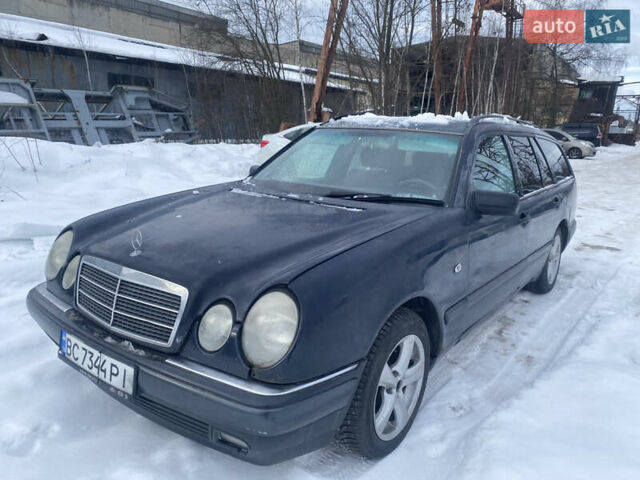 Синій Мерседес Е-Клас, об'ємом двигуна 2.3 л та пробігом 400 тис. км за 1800 $, фото 1 на Automoto.ua