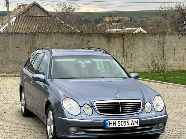 Синий Мерседес Е-Класс, объемом двигателя 2.7 л и пробегом 348 тыс. км за 5500 $, фото 1 на Automoto.ua