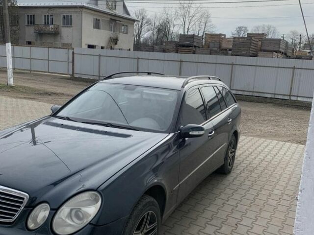 Синій Мерседес Е-Клас, об'ємом двигуна 3.2 л та пробігом 320 тис. км за 6200 $, фото 1 на Automoto.ua