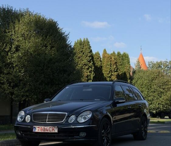 Синій Мерседес Е-Клас, об'ємом двигуна 3.2 л та пробігом 420 тис. км за 4798 $, фото 1 на Automoto.ua