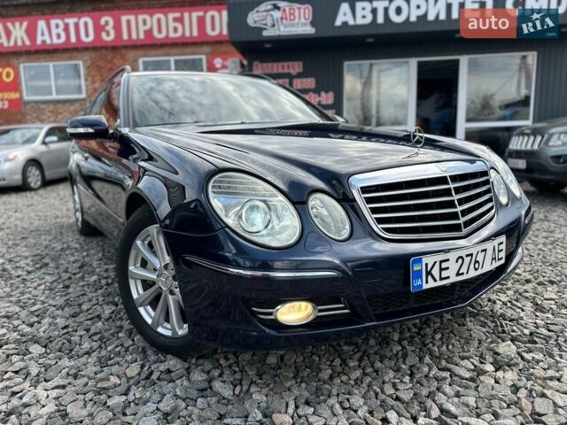 Синий Мерседес Е-Класс, объемом двигателя 3 л и пробегом 371 тыс. км за 7200 $, фото 1 на Automoto.ua