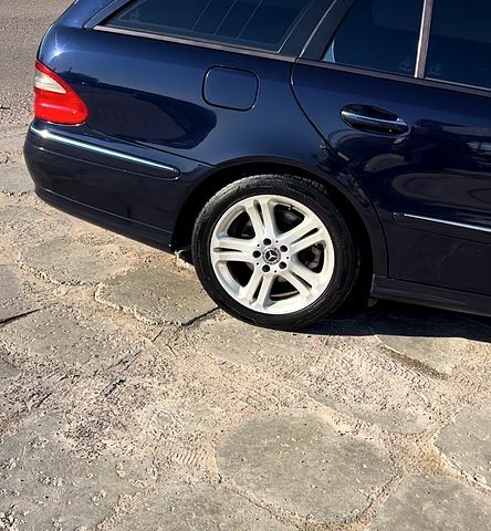 Синій Мерседес Е-Клас, об'ємом двигуна 3 л та пробігом 301 тис. км за 9800 $, фото 1 на Automoto.ua