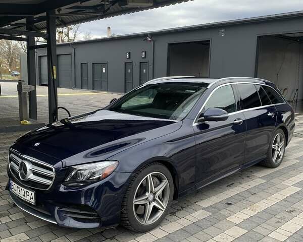 Мерседес Е-Клас 2016 у Пустомытах на Automoto.ua Синій Мерседес Е-Клас, об'ємом двигуна 3 л та пробігом 165 тис. км за 28000 $, фото 1 на Automoto.ua