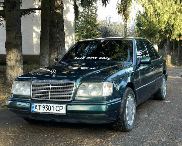 Зеленый Мерседес Е-Класс, объемом двигателя 2.2 л и пробегом 419 тыс. км за 2600 $, фото 1 на Automoto.ua