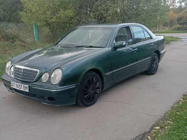 Мерседес Е-Клас 1999 у Калуше на Automoto.ua Зелений Мерседес Е-Клас, об'ємом двигуна 2.7 л та пробігом 420 тис. км за 1950 $, фото 1 на Automoto.ua
