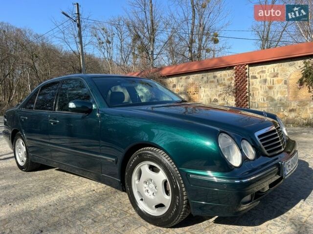 Зелений Мерседес Е-Клас, об'ємом двигуна 3.2 л та пробігом 190 тис. км за 8900 $, фото 1 на Automoto.ua