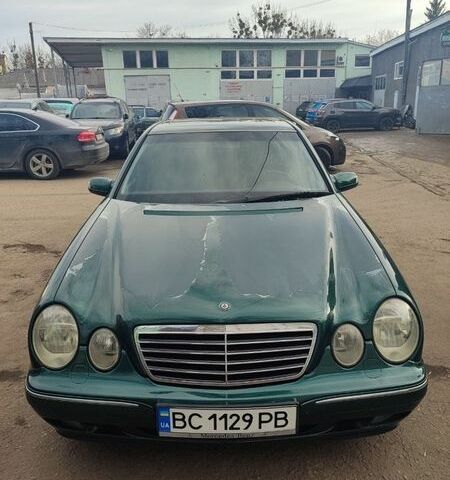 Зелений Мерседес Е-Клас, об'ємом двигуна 3.2 л та пробігом 276 тис. км за 4600 $, фото 1 на Automoto.ua