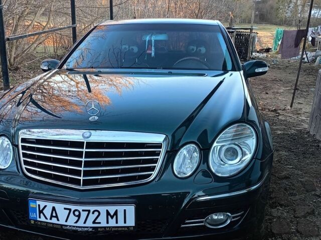 Зелений Мерседес Е-Клас, об'ємом двигуна 3.2 л та пробігом 400 тис. км за 5700 $, фото 1 на Automoto.ua