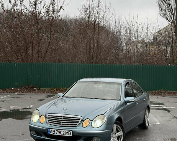 Зелений Мерседес Е-Клас, об'ємом двигуна 3.2 л та пробігом 400 тис. км за 4699 $, фото 1 на Automoto.ua