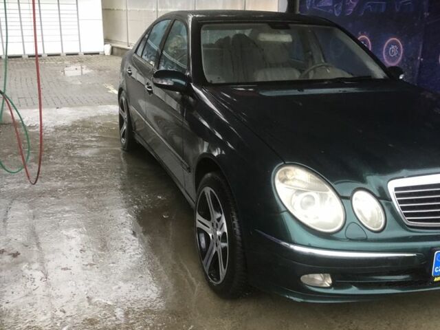 Зелений Мерседес Е-Клас, об'ємом двигуна 2.7 л та пробігом 330 тис. км за 3700 $, фото 1 на Automoto.ua