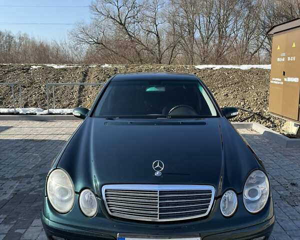 Зеленый Мерседес Е-Класс, объемом двигателя 2.99 л и пробегом 373 тыс. км за 8300 $, фото 1 на Automoto.ua