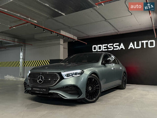 Зеленый Мерседес Е-Класс, объемом двигателя 1.99 л и пробегом 12 тыс. км за 95000 $, фото 1 на Automoto.ua