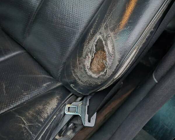 Зелений Мерседес Е-Клас, об'ємом двигуна 2.87 л та пробігом 390 тис. км за 3800 $, фото 1 на Automoto.ua