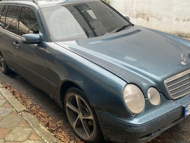 Зелений Мерседес Е-Клас, об'ємом двигуна 2.7 л та пробігом 400 тис. км за 3300 $, фото 1 на Automoto.ua