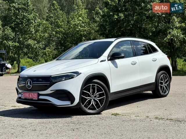 Белый Мерседес EQA, объемом двигателя 0 л и пробегом 89 тыс. км за 28500 $, фото 1 на Automoto.ua