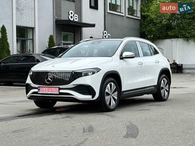 Мерседес EQA 2025 в Киеве на Automoto.ua Белый Мерседес EQA, объемом двигателя 0 л и пробегом 1 тыс. км за 36850 $, фото 1 на Automoto.ua