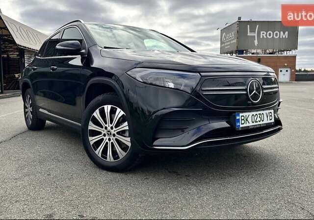 Черный Мерседес EQA, объемом двигателя 0 л и пробегом 39 тыс. км за 32900 $, фото 1 на Automoto.ua