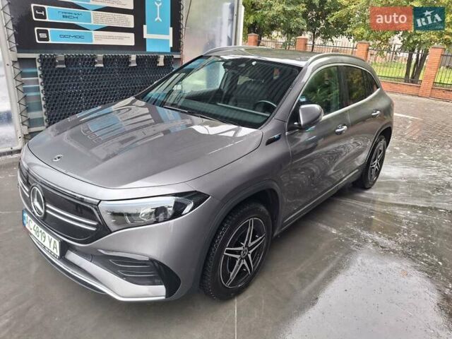 Серый Мерседес EQA, объемом двигателя 0 л и пробегом 75 тыс. км за 31000 $, фото 1 на Automoto.ua