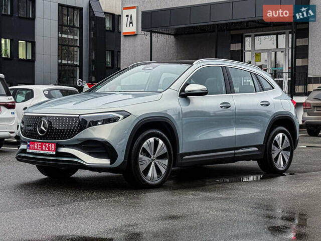 Серый Мерседес EQA, объемом двигателя 0 л и пробегом 1 тыс. км за 36850 $, фото 1 на Automoto.ua