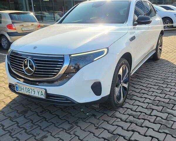 Белый Мерседес EQC, объемом двигателя 0 л и пробегом 55 тыс. км за 32000 $, фото 1 на Automoto.ua