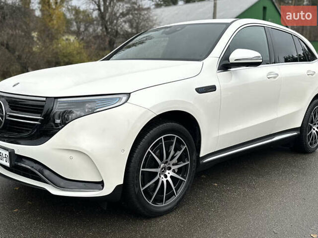 Белый Мерседес EQC, объемом двигателя 0 л и пробегом 140 тыс. км за 32800 $, фото 1 на Automoto.ua