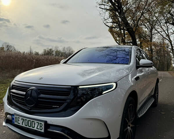 Белый Мерседес EQC, объемом двигателя 0 л и пробегом 36 тыс. км за 45000 $, фото 1 на Automoto.ua