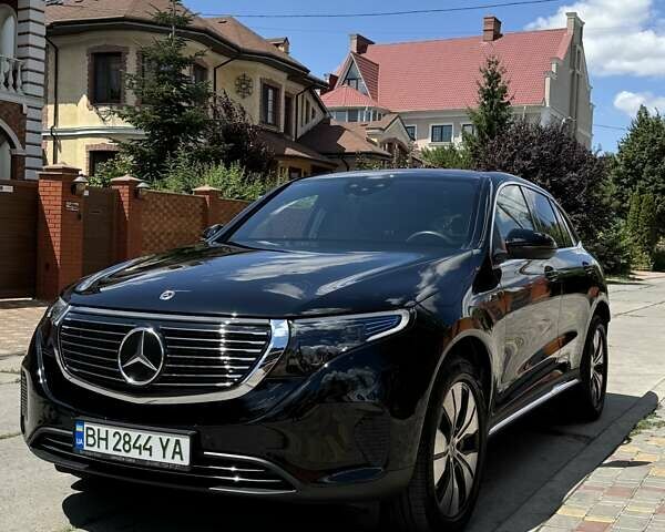 Черный Мерседес EQC, объемом двигателя 0 л и пробегом 60 тыс. км за 40000 $, фото 1 на Automoto.ua