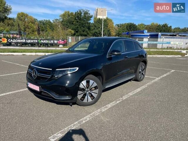 Чорний Мерседес EQC, об'ємом двигуна 0 л та пробігом 32 тис. км за 36900 $, фото 1 на Automoto.ua