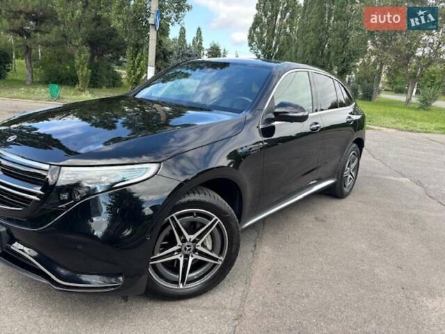 Черный Мерседес EQC, объемом двигателя 0 л и пробегом 54 тыс. км за 39283 $, фото 1 на Automoto.ua