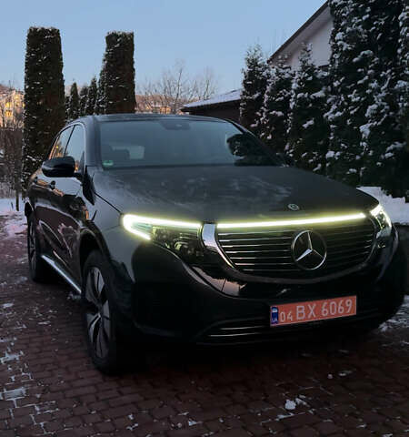 Черный Мерседес EQC, объемом двигателя 0 л и пробегом 2 тыс. км за 48000 $, фото 1 на Automoto.ua