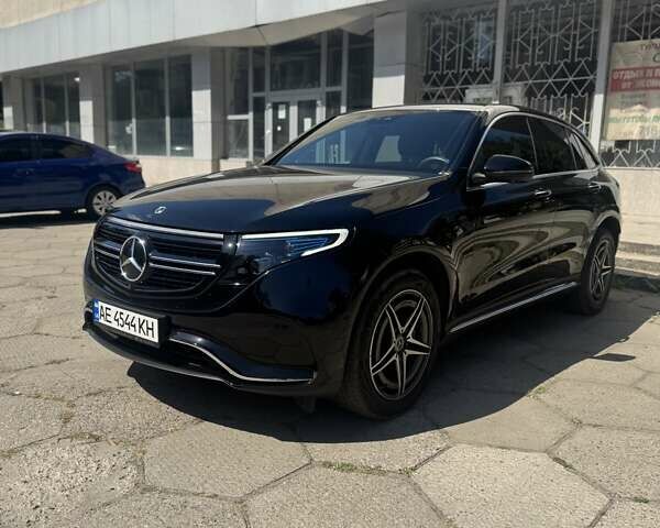 Чорний Мерседес EQC, об'ємом двигуна 0 л та пробігом 24 тис. км за 50500 $, фото 1 на Automoto.ua