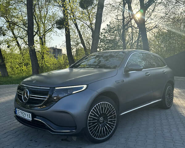 Сірий Мерседес EQC, об'ємом двигуна 0 л та пробігом 106 тис. км за 39000 $, фото 1 на Automoto.ua