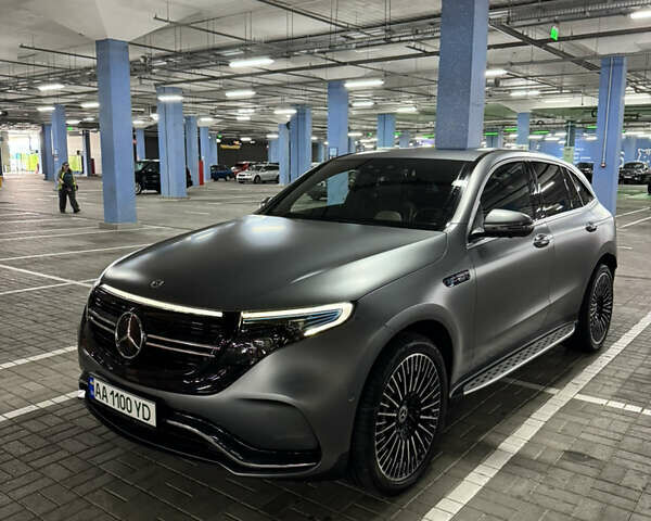 Серый Мерседес EQC, объемом двигателя 0 л и пробегом 204 тыс. км за 34000 $, фото 1 на Automoto.ua